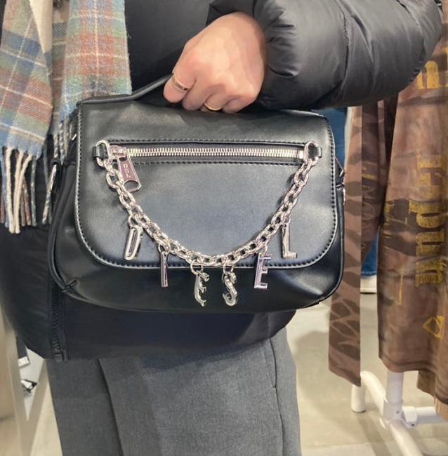 DIESEL” チャーム付き 2WAY ミニショルダー/ハンドBAG (DIESEL