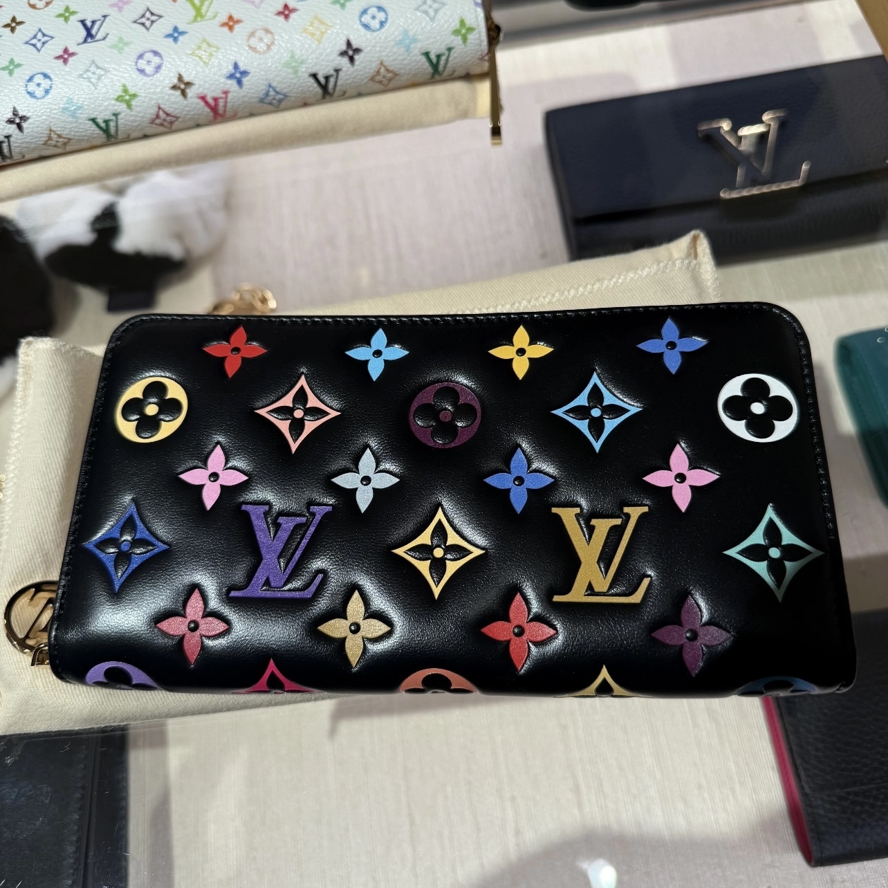 ぷっくりが可愛い♪】ルイヴィトン×村上隆 長財布 メンズもOK (Louis