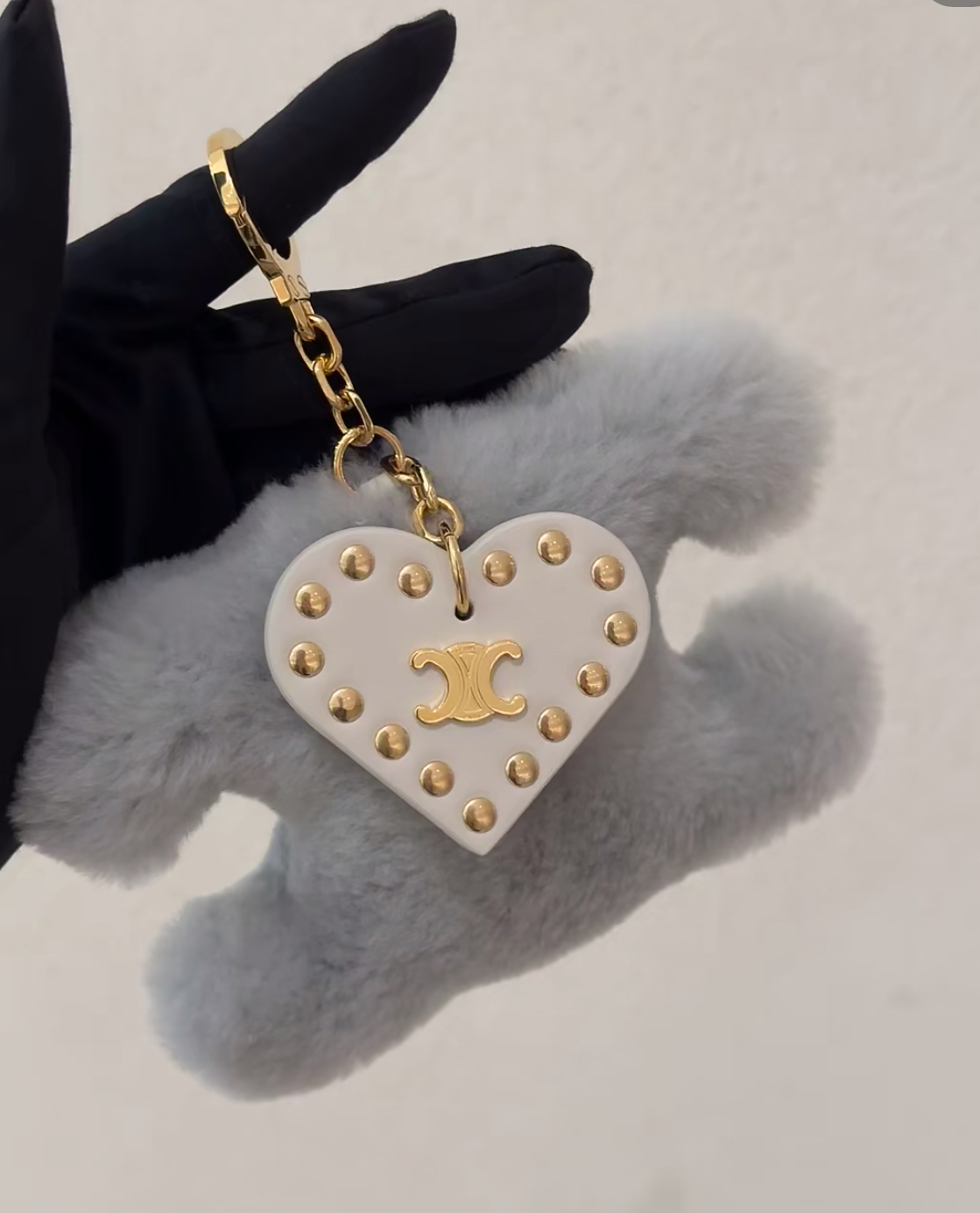 CELINE】セリーヌ トリオンフ ポンポン キーリング ハート付き (CELINE