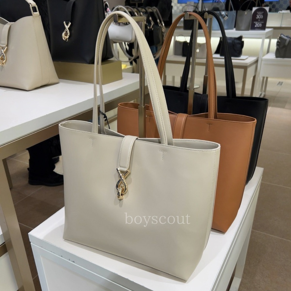 すぐ届く 国内発送 FURLA フルラ A4サイズ トートバッグ (FURLA/トート