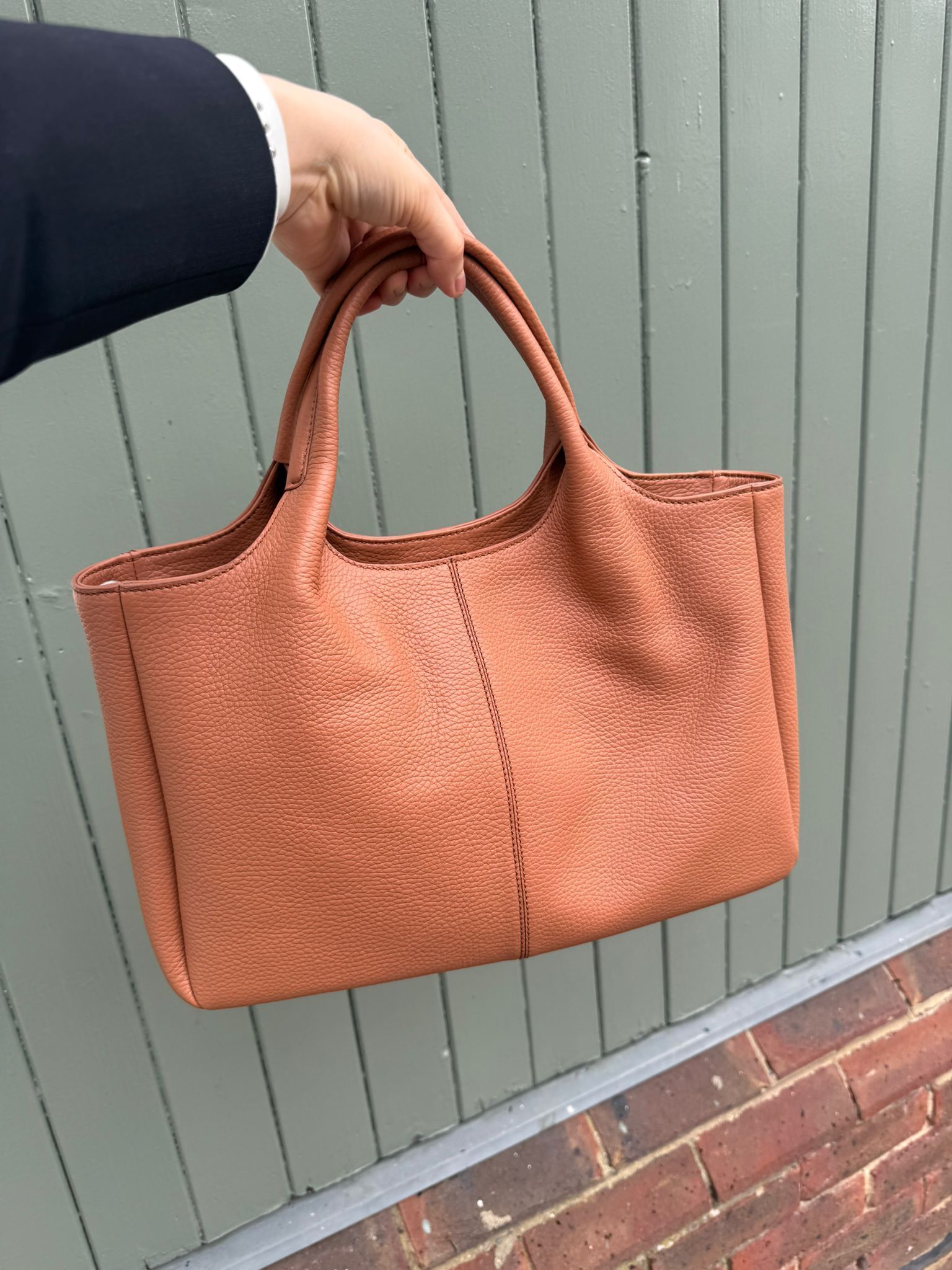 3色展開！☆期間限定特価☆TOD'S ALH SHOPPING SMALL (TOD'S/トート