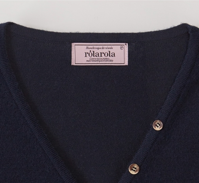 ♥ROLAROLA♥V NECK LOGO BUTTON CARDIGAN