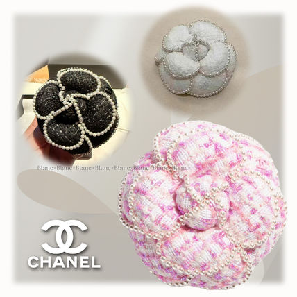 ブローチ ピンク系 CHANEL(シャネル) レディース - ブランド通販のBUYMA