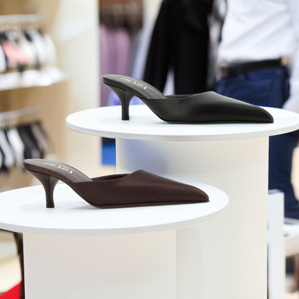 レッド（赤）系 24cm PRADA(プラダ) サンダル・ミュール(レディース