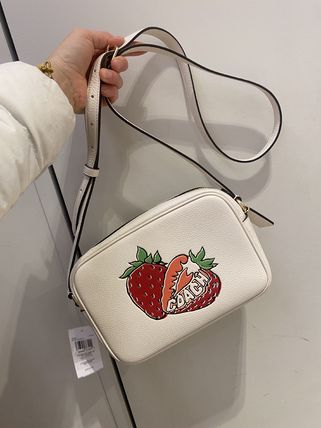 いちご Coach(コーチ) ショルダーバッグ・ポシェット(レディース