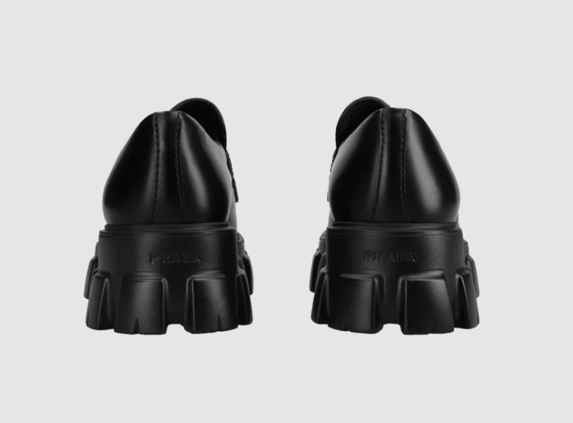 PRADA] プラダ モノリス ブラッシュドレザー ローファー 送料込 (PRADA