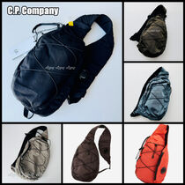 C.P. Company(シーピーカンパニー)のメンズ バッグ・カバン 人気