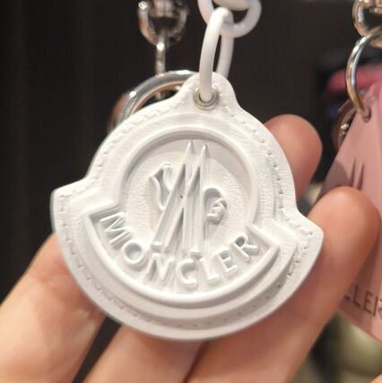 ホワイト（白）系 MONCLER(モンクレール) キーケース・キーリング