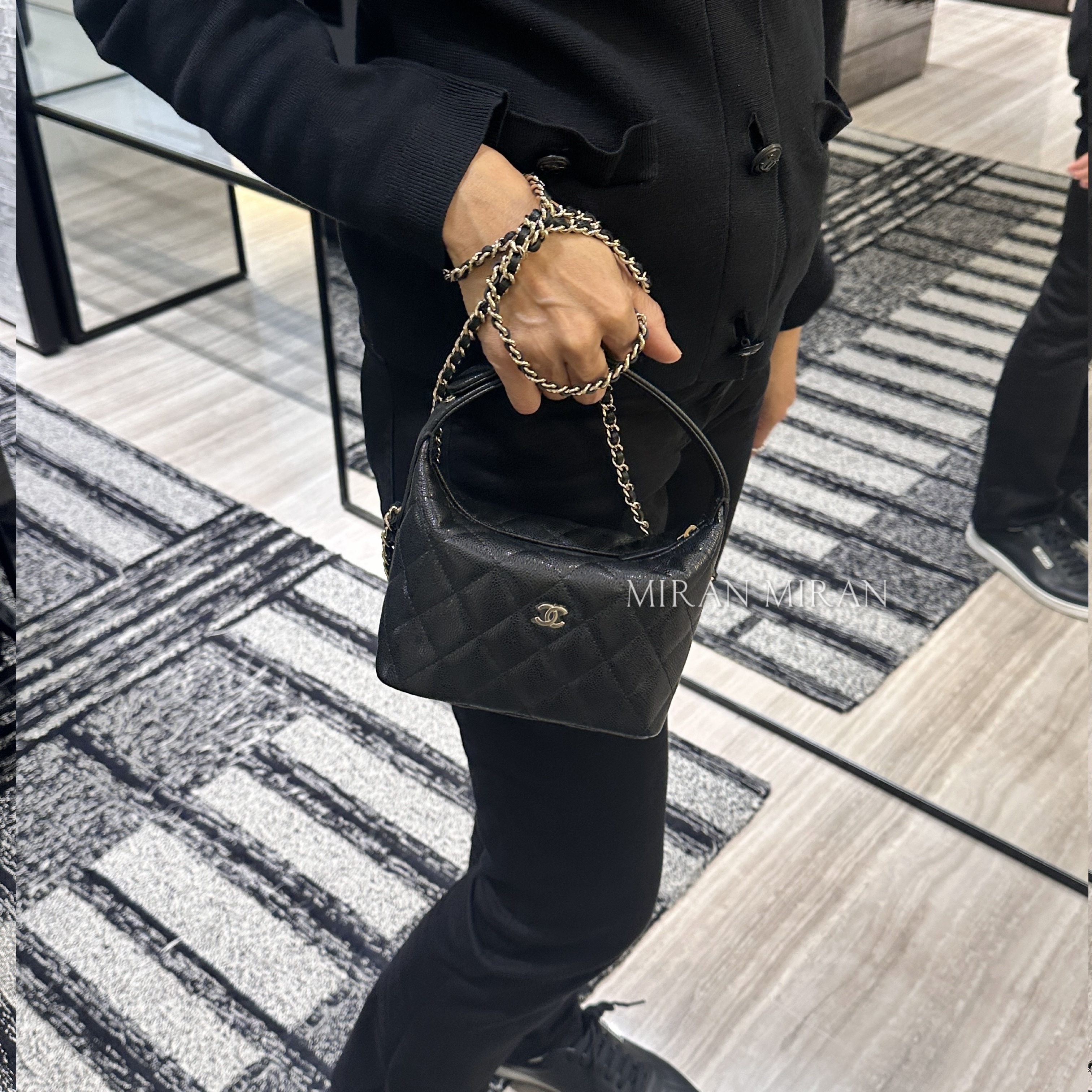 CHANEL】2WAY♪チェーンホーボーバッグAP4386B10583 (CHANEL