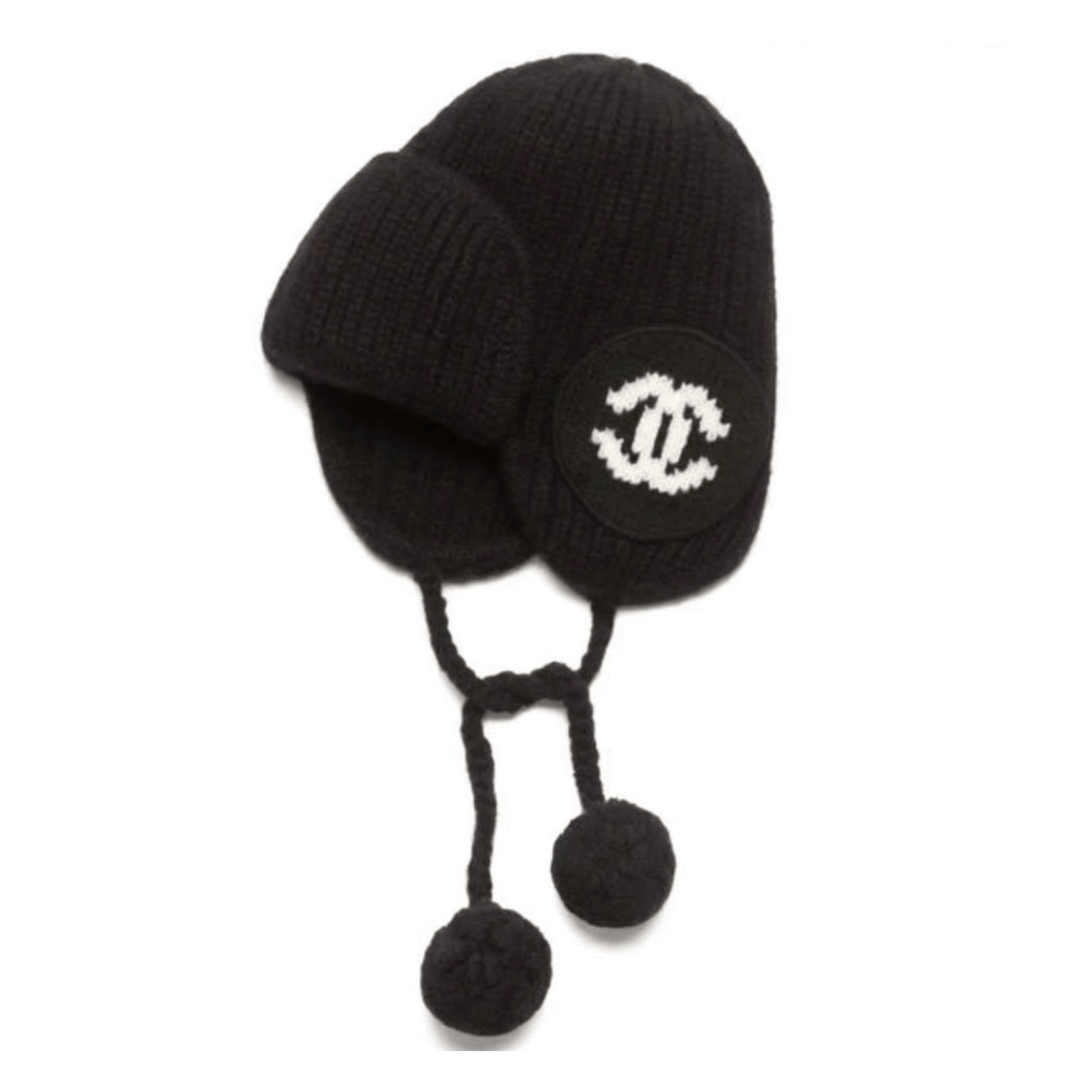入手困難！ポンポン付きがキュート♪【CHANEL】ロゴニット帽 (CHANEL
