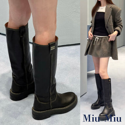 無駄のないデザイン《Miu Miu》レザーロングブーツ (MiuMiu/ロング
