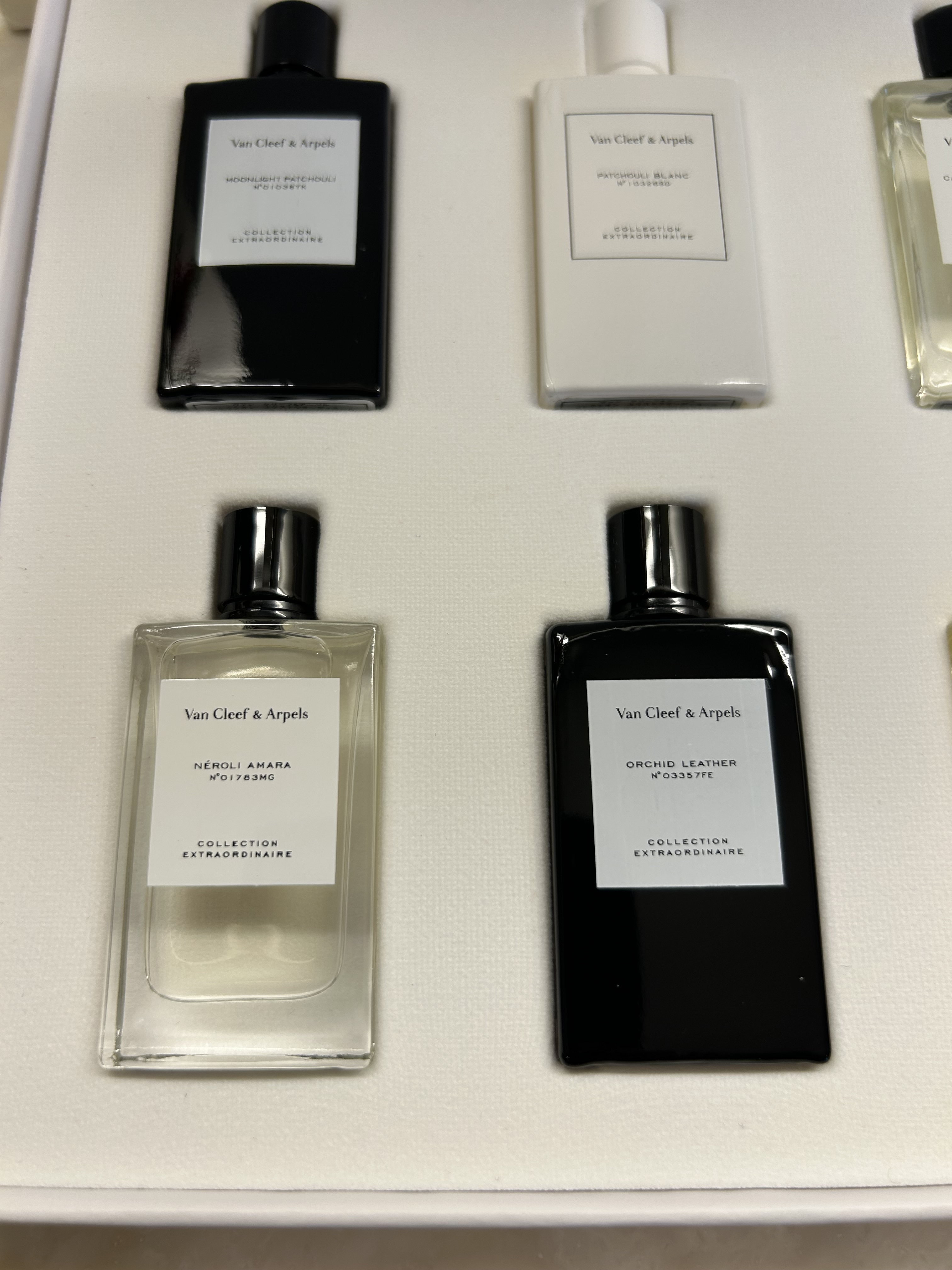 ギフトにも【美しい香水】VCA ヴァンクリ ミニチュア8本セット (Van