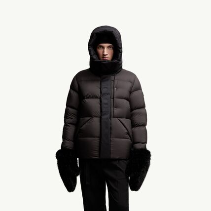 モンクレールの人気ダウン『MADEIRA』のサイズ感を徹底解説【BUYMA】