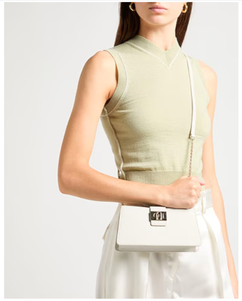 FURLA クロスボディバッグの通販はau PAY マーケット - 輸入雑貨の