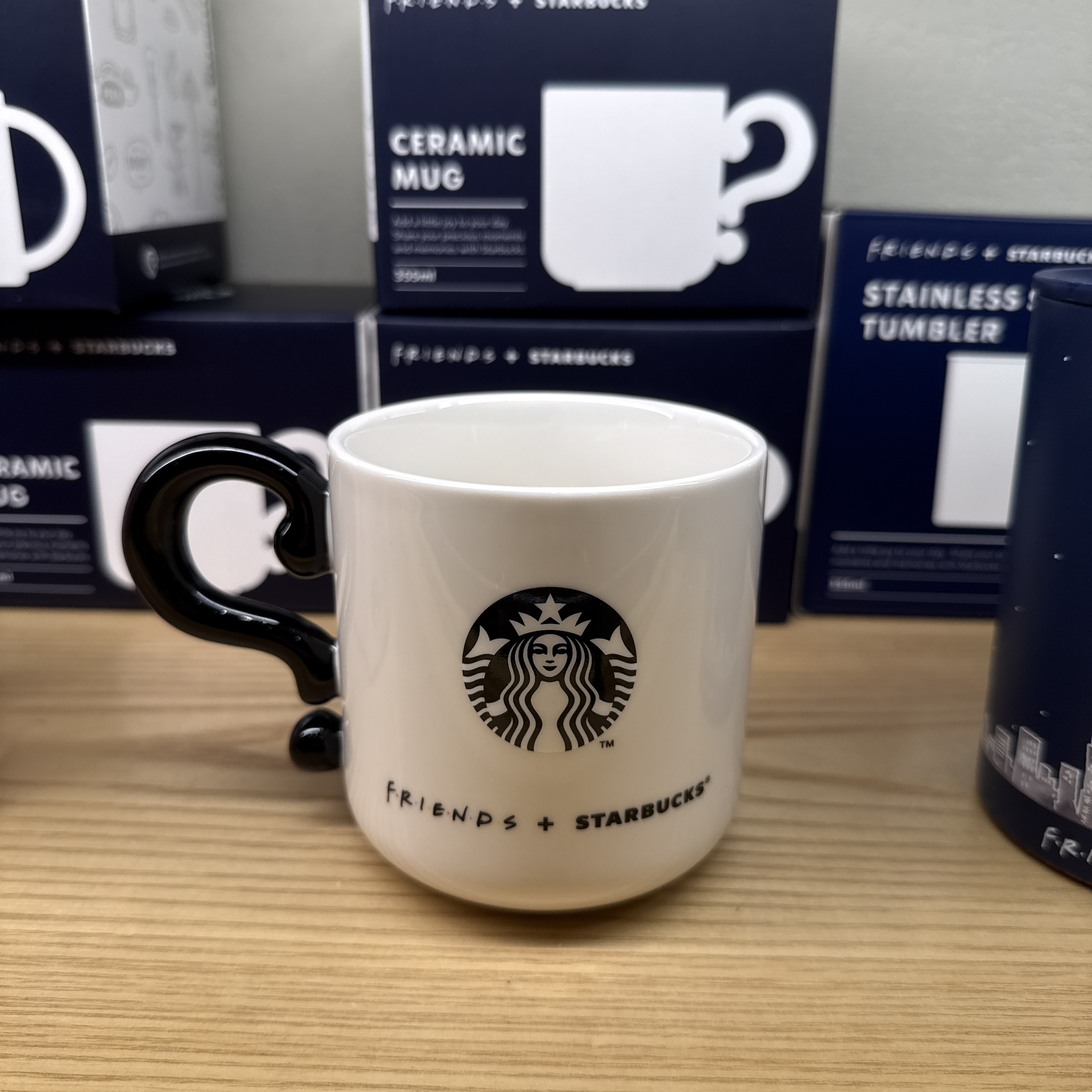 韓国スタバ】x FRIENDS☆ Friends Joey Mug 355ml (Starbucks