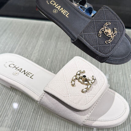 ココマーク CHANEL(シャネル) サンダル・ミュール(レディース