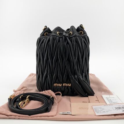 バケツ MiuMiu(ミュウミュウ) バッグ・カバン(レディース) - ブランド