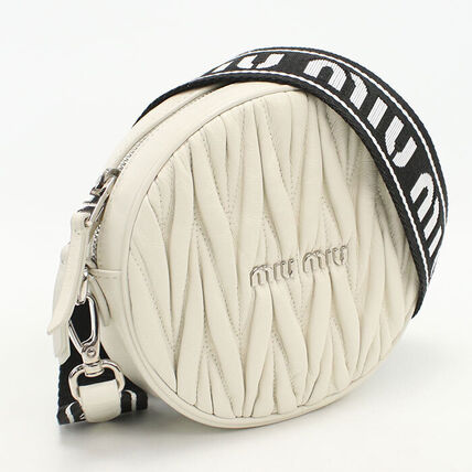 ホワイト（白）系 MiuMiu(ミュウミュウ) ショルダーバッグ・ポシェット