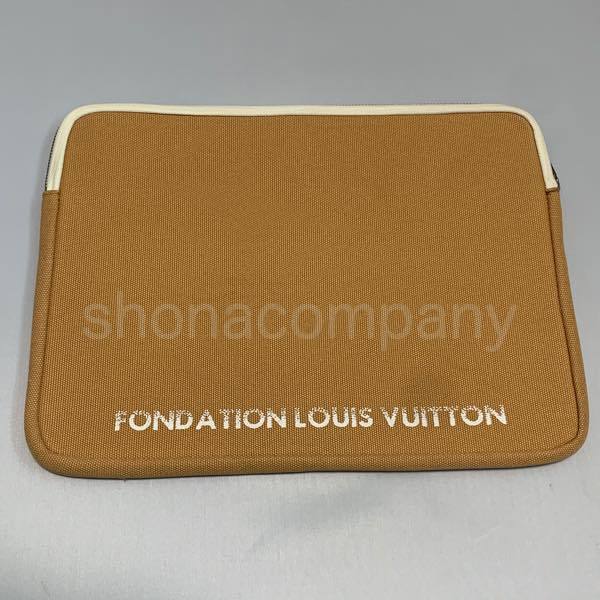 即発】パリ限定！ルイ・ヴィトン美術館 ノートパソコンケース