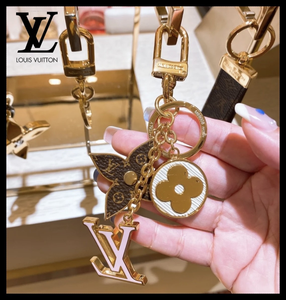 フェミニンで可愛らしい♡】ルイヴィトン キーチャーム (Louis Vuitton