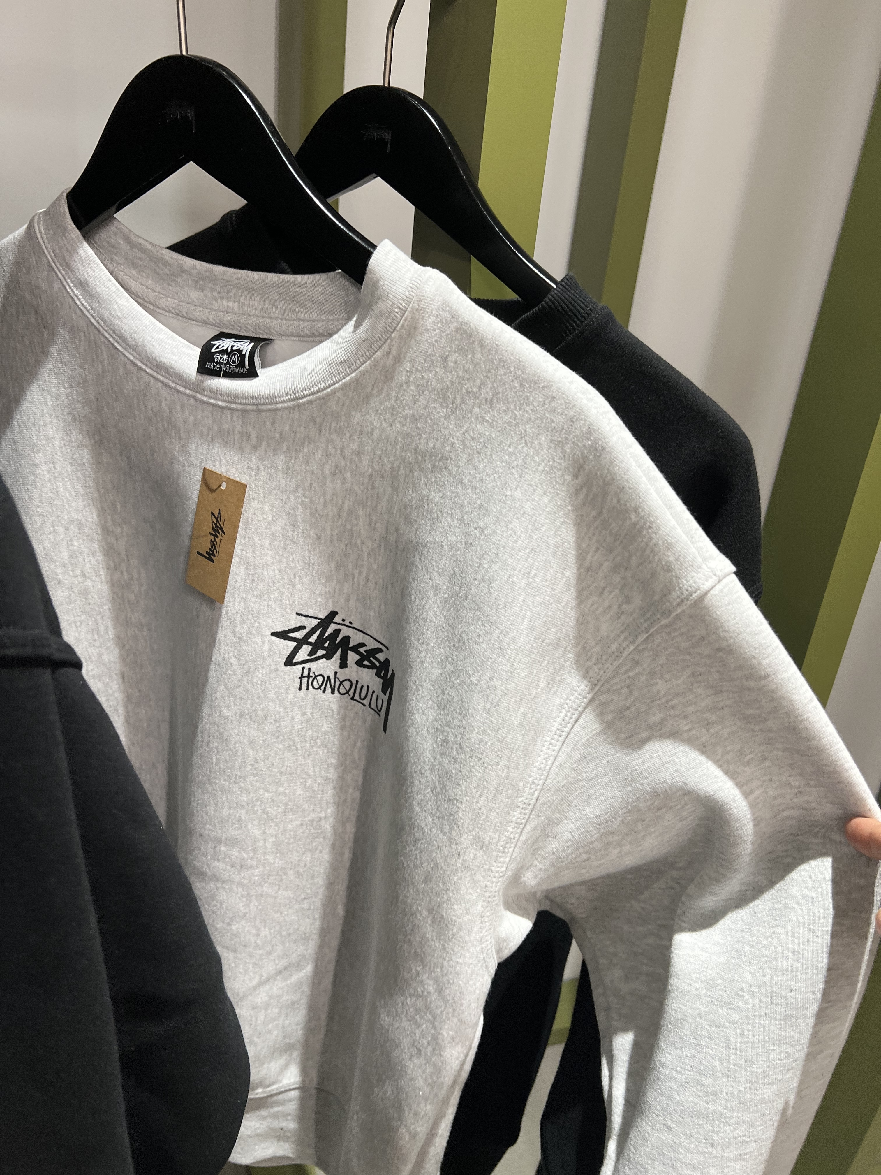 ハワイ限定☆STUSSYホノルル☆メンズ長袖スウェットトレーナー (STUSSY