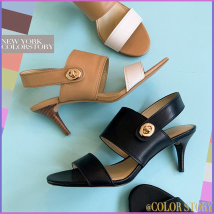 ベージュ系 Coach(コーチ) サンダル・ミュール(レディース) - ブランド