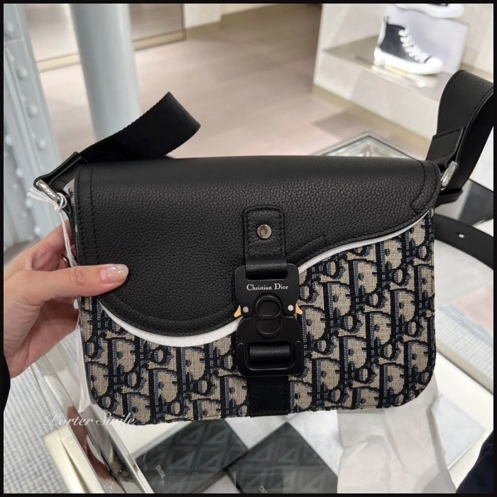 ☆素敵！大人気【 DIOR 】SADDLE メッセンジャーバッグ (Dior