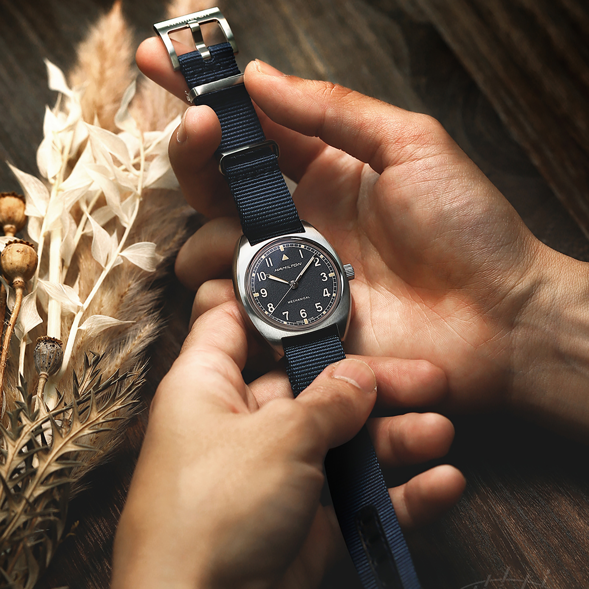 1959年創業老舗時計店】ハミルトン 腕時計 H76419941 (Hamilton