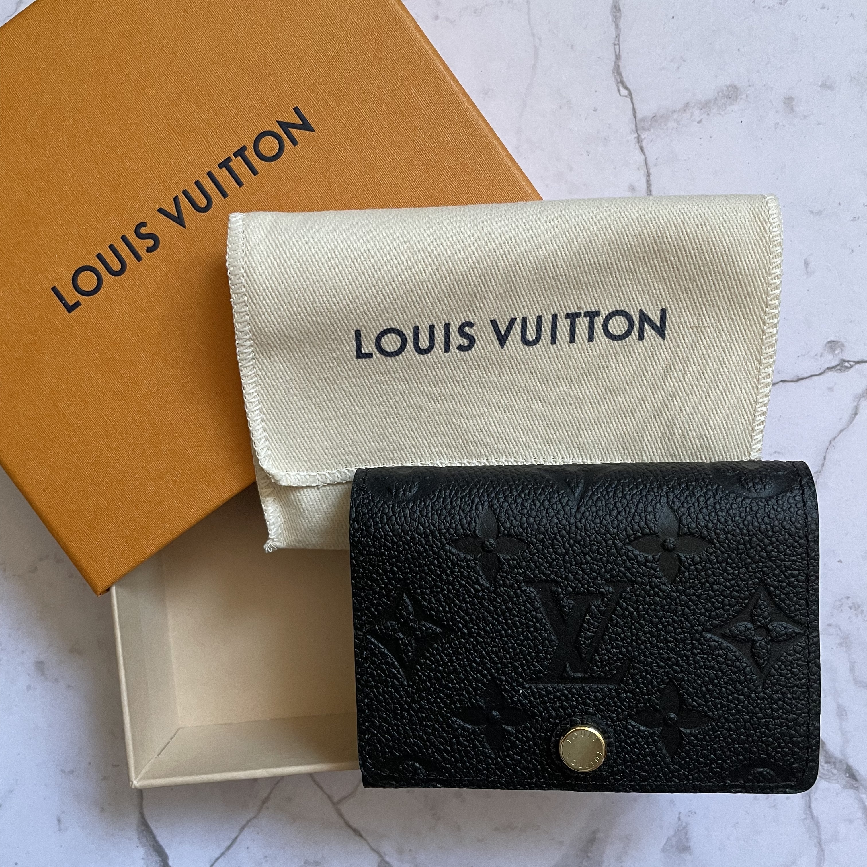 Louis Vuitton アンヴェロップ・カルト ドゥ ヴィジット 名刺入 (Louis