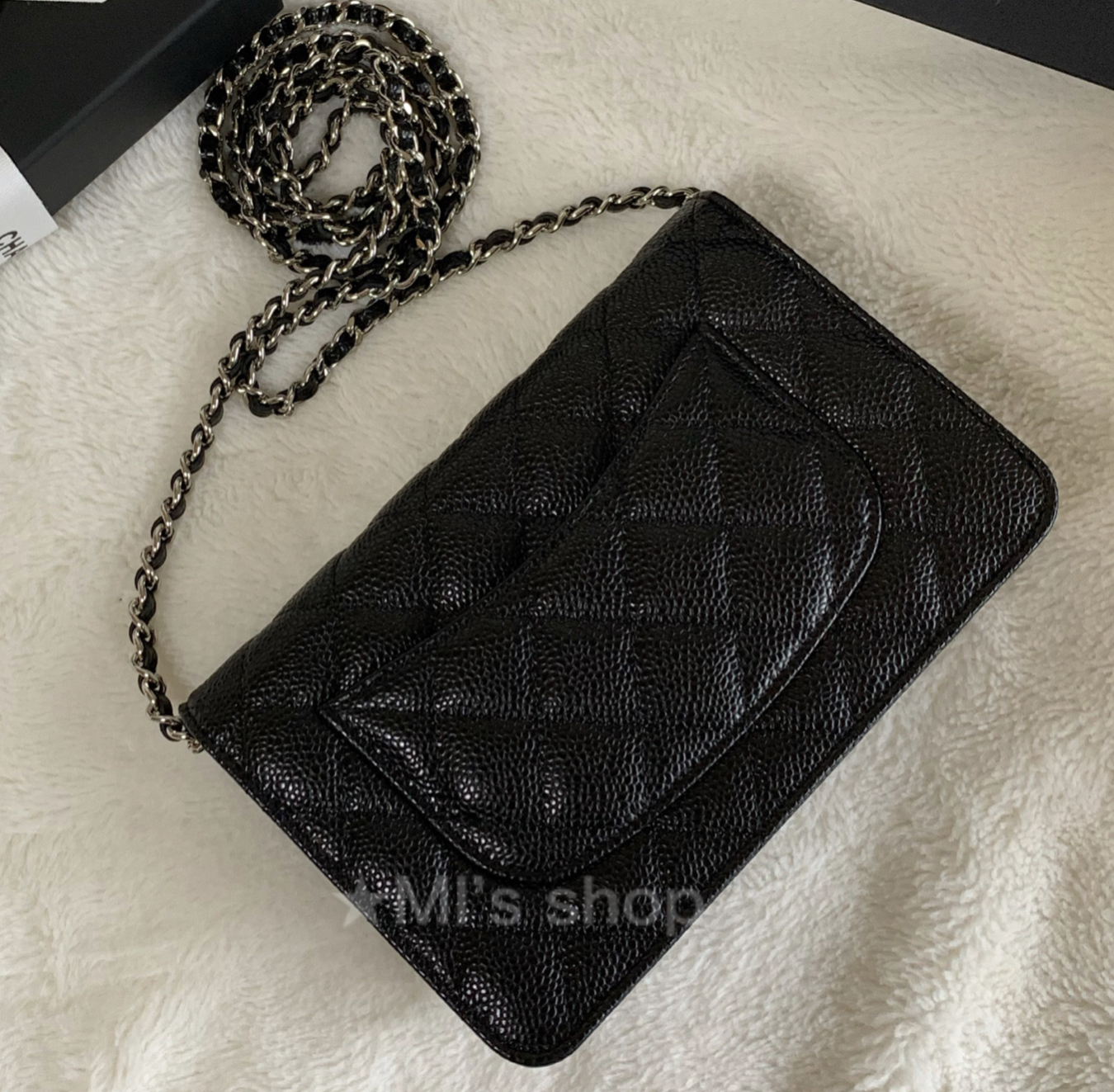 人気で定番のお品】CHANEL チェーンウォレット キャビア (CHANEL