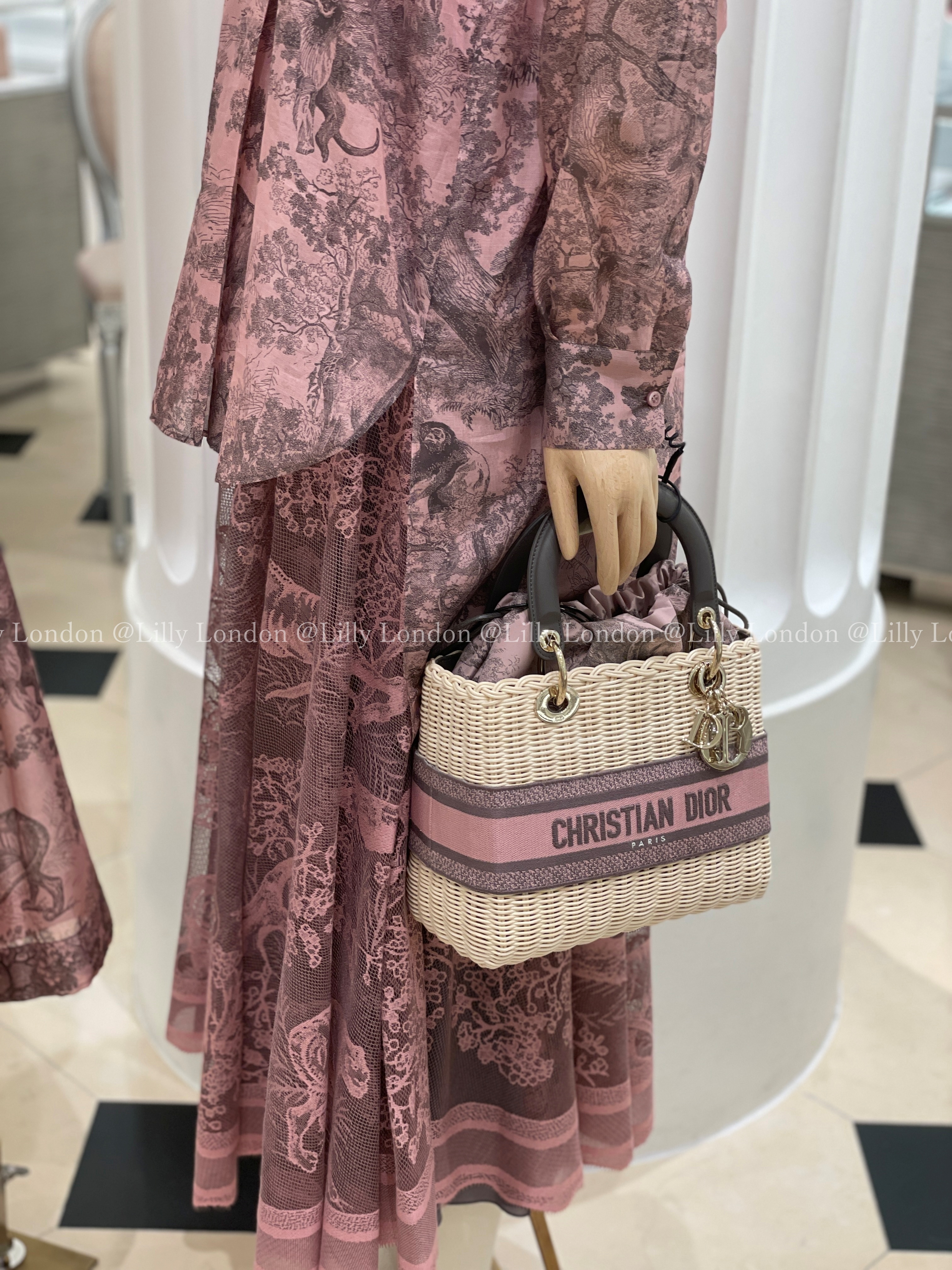 ディオール 希少☆残りわずか Lady Dior ミディアム かごバッグ (Dior