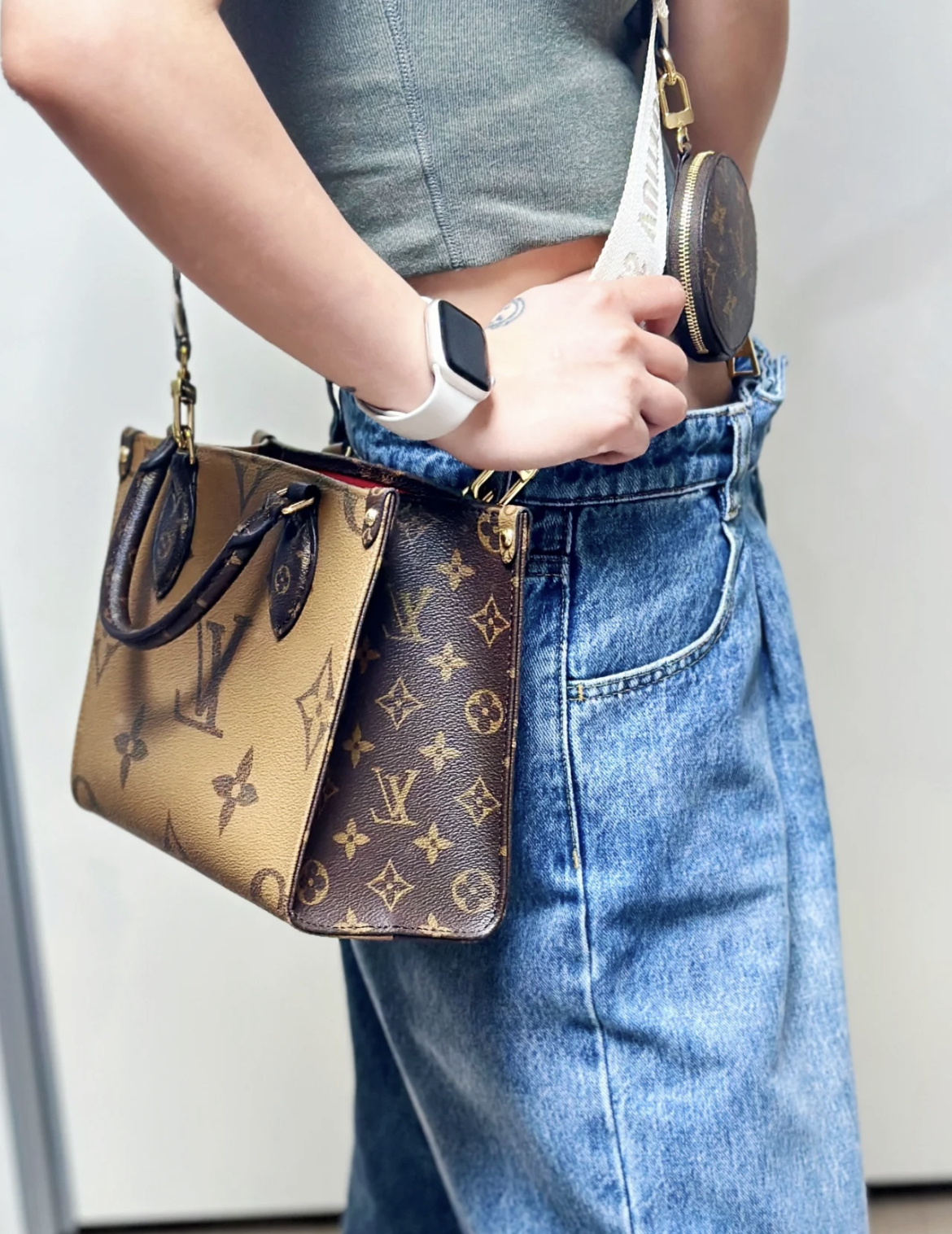 入手困難！早い者勝ち】LOUIS VUITTON☆ オンザゴー PM バッグ (Louis