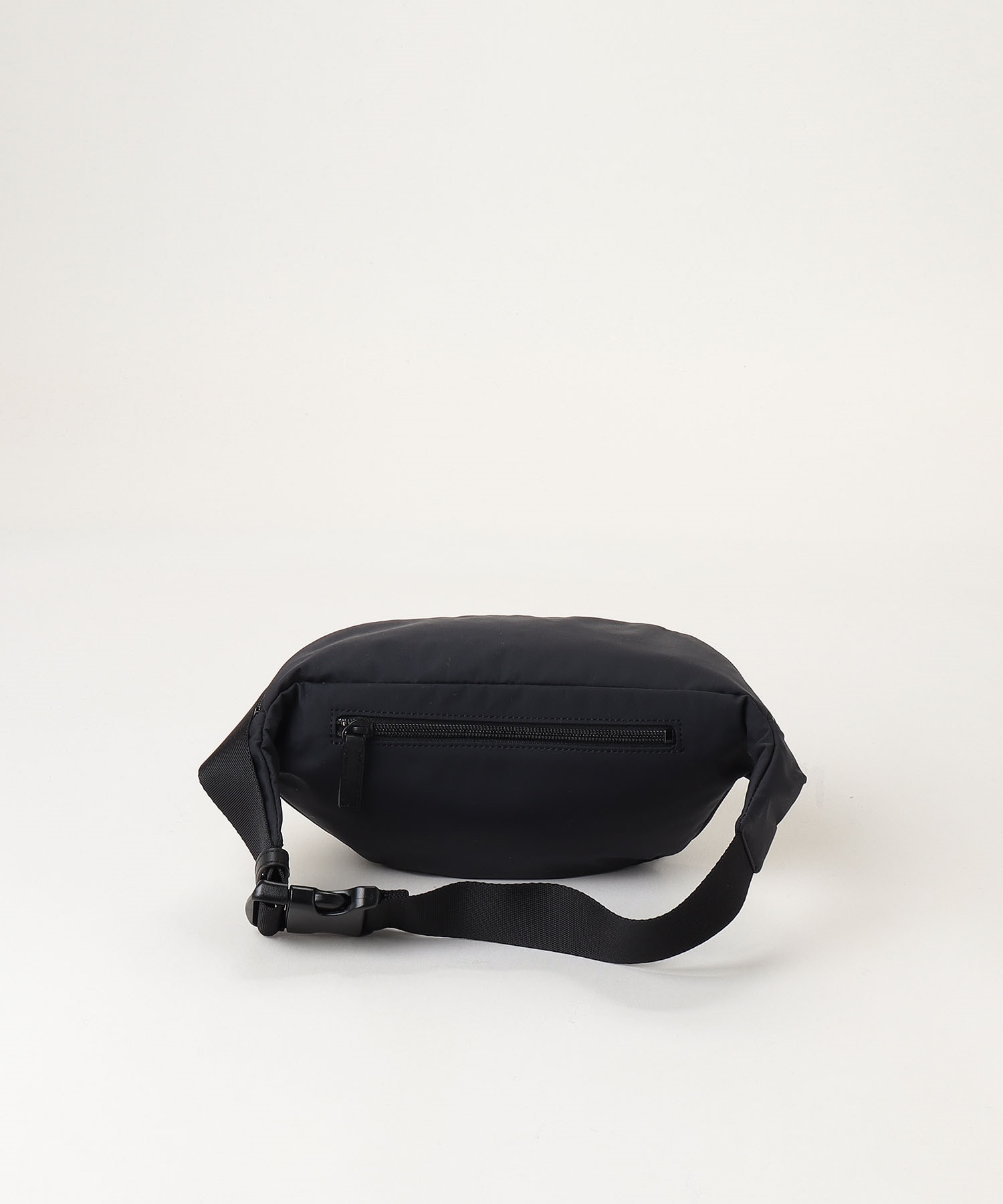 アニエスベー】とっても便利！ナイロン ウエストポーチ (Agnes b