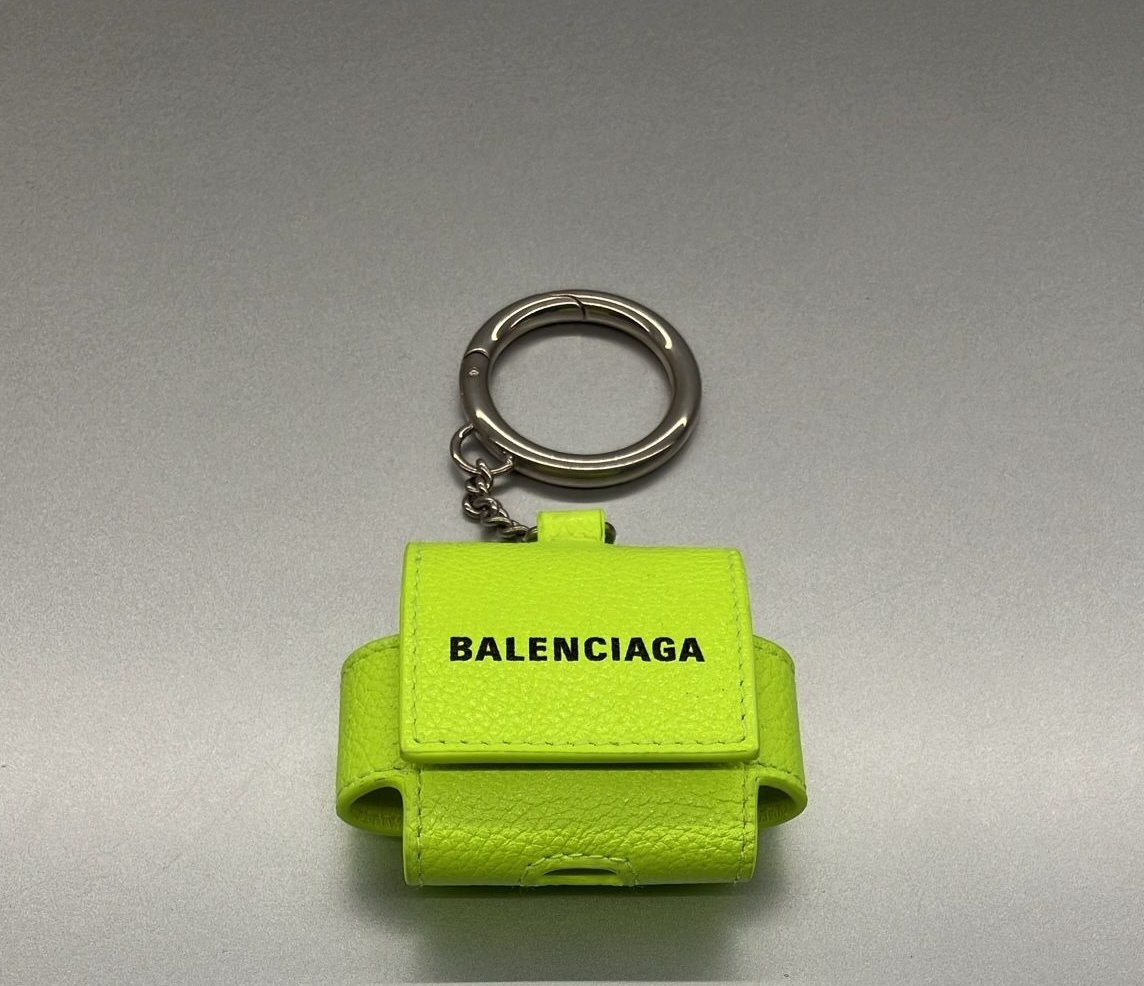 BALENCIAGA】CASH AirPods Proケース ☆関税送料込み (BALENCIAGA