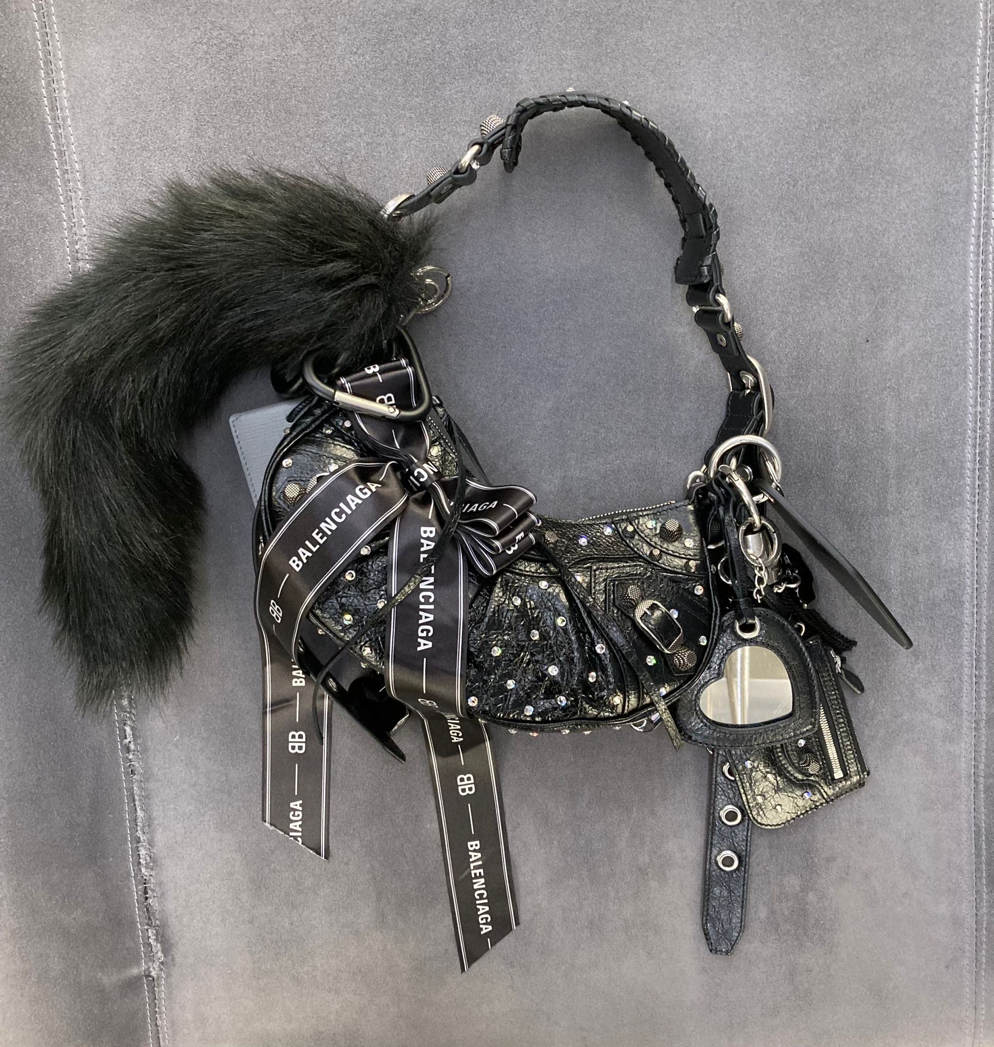 BALENCIAGA】LE CAGOLE XS ショルダーバッグ チャーム (BALENCIAGA