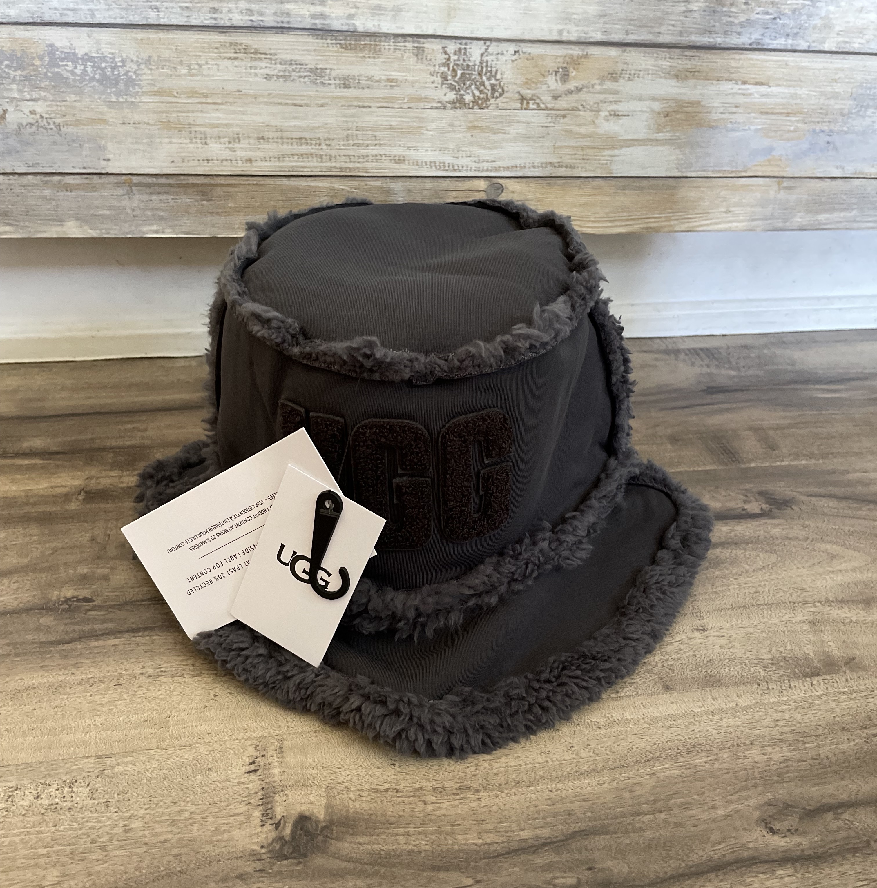 追跡有送料込 【UGG】ボンディングフリースバケットハット (UGG/ハット