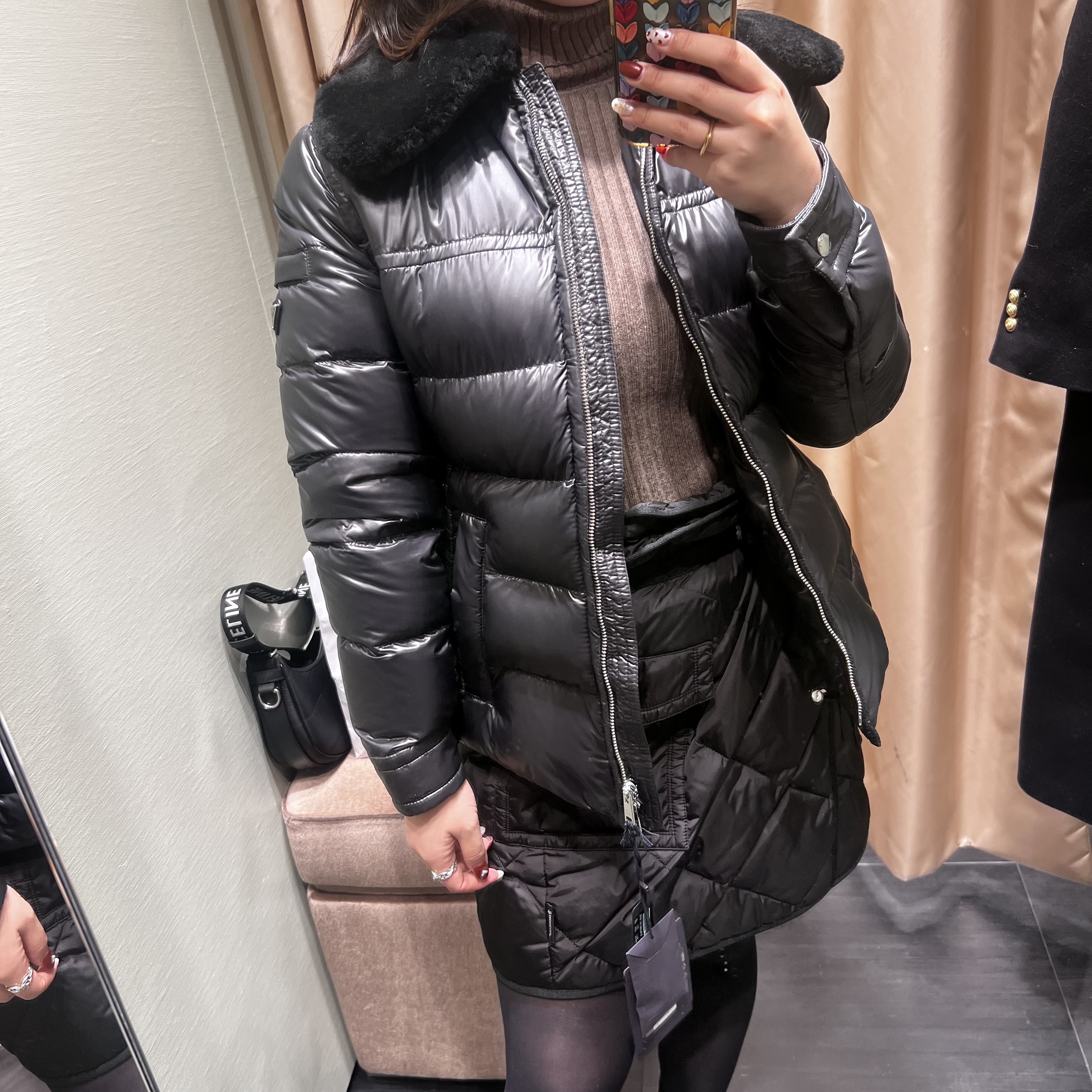 PRADA直営】290796 CUTE モコモコファー ショートダウン (PRADA/ダウン