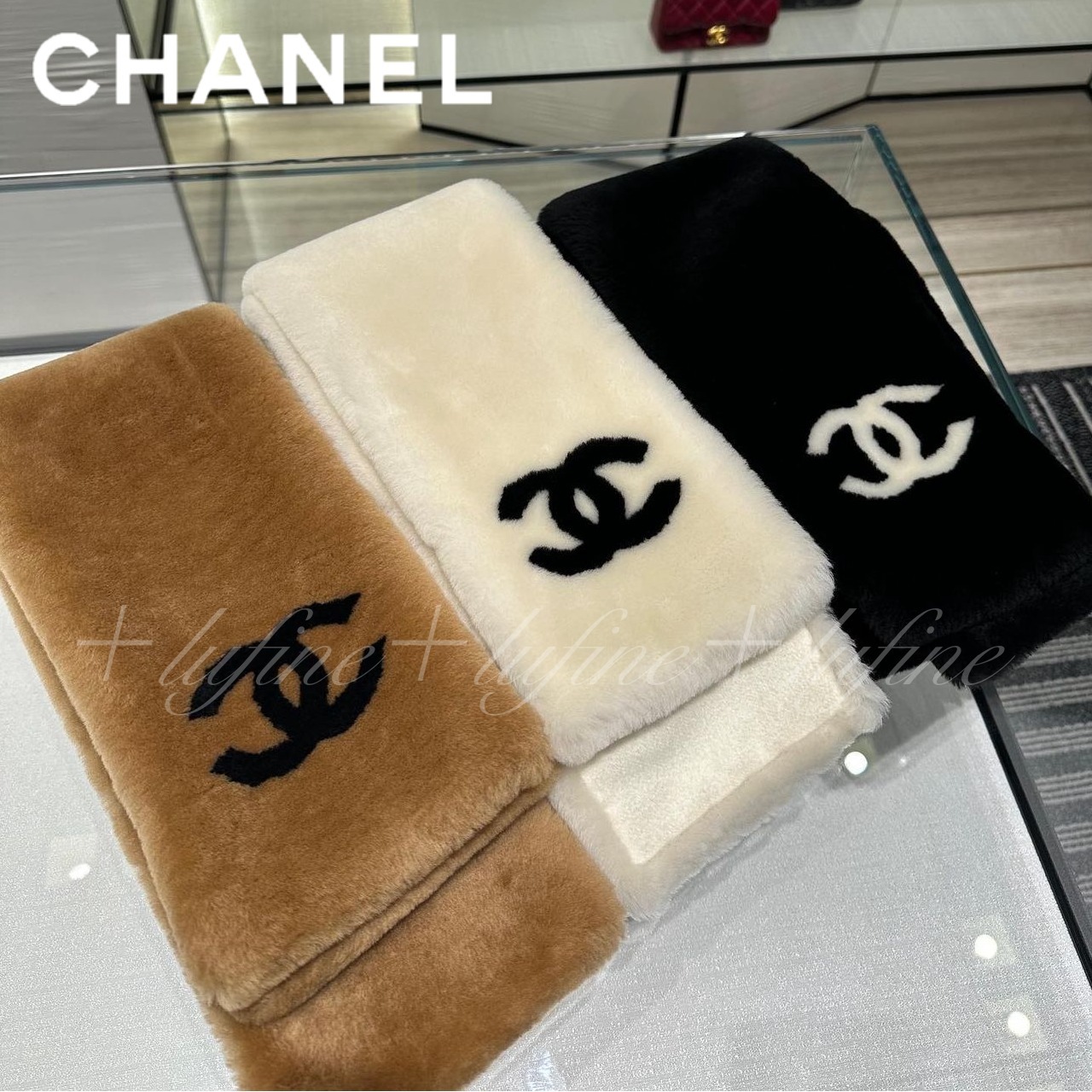 シンプルなCCロゴが可愛い♪肌触り最高！】CHANEL マフラー (CHANEL