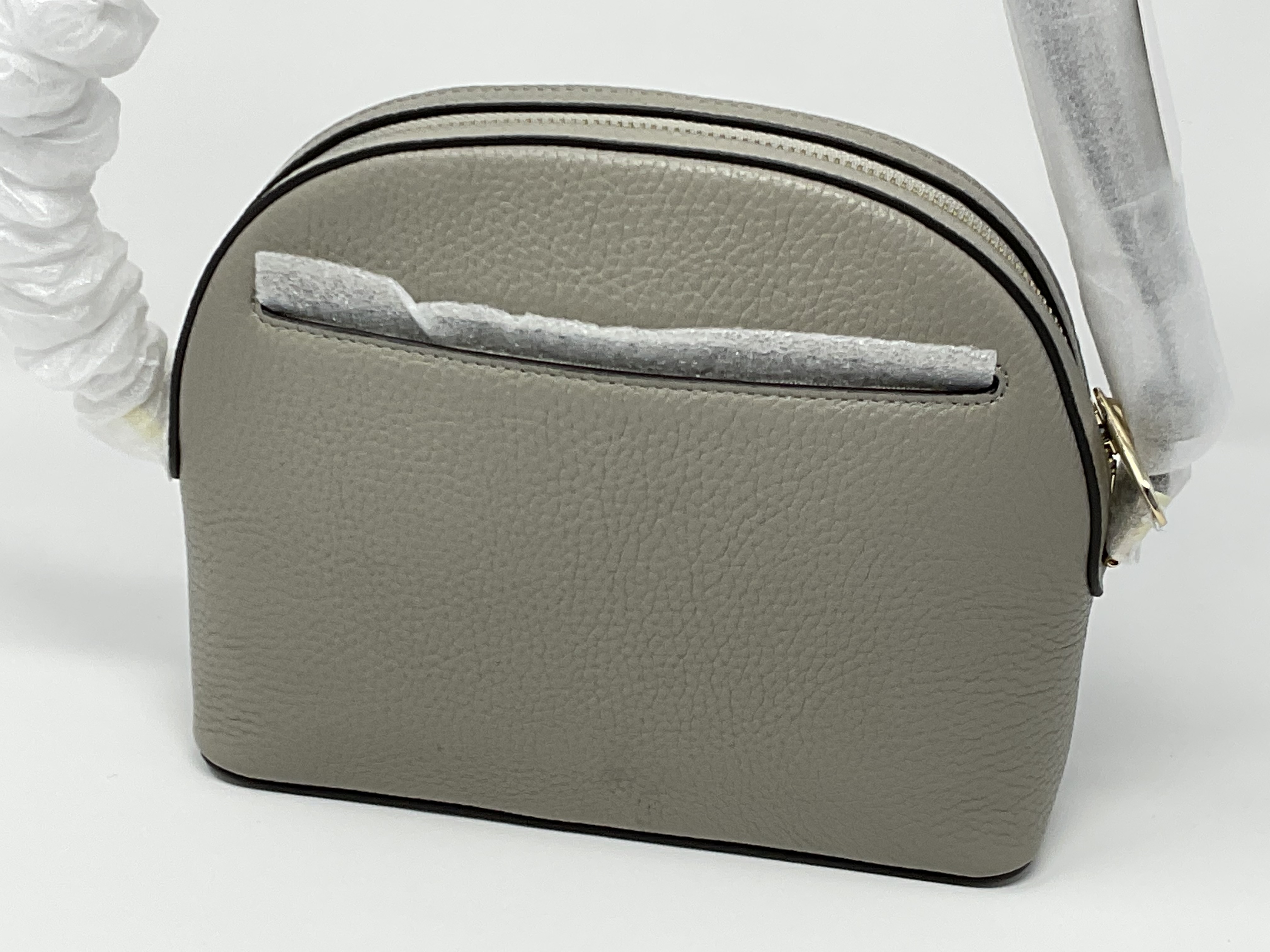 人気商品！FURLA アテナ レザークロスボディ ショルダーバッグ (FURLA