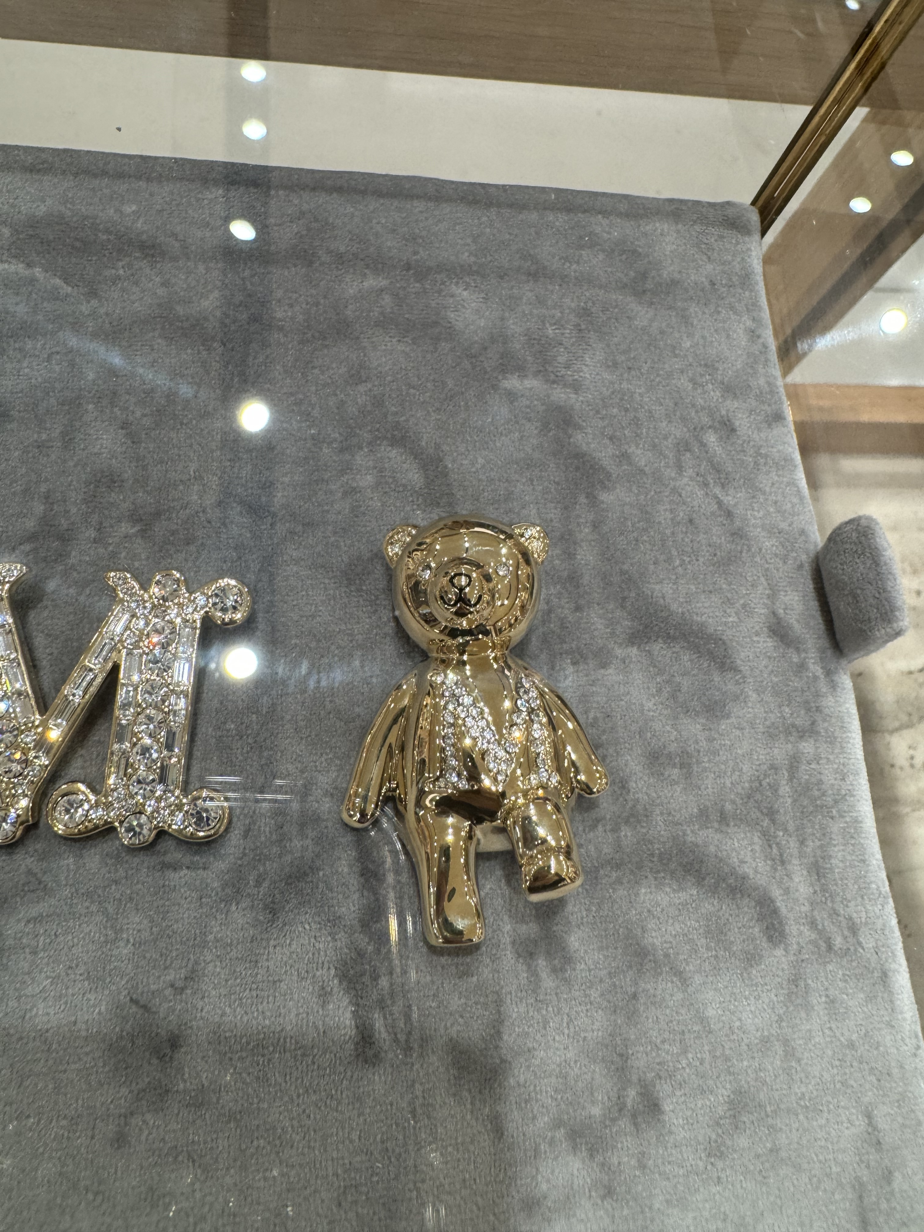 MaxMara【入手困難】テディ メタルブローチ☆TEDDY Brooch☆全色 (Max