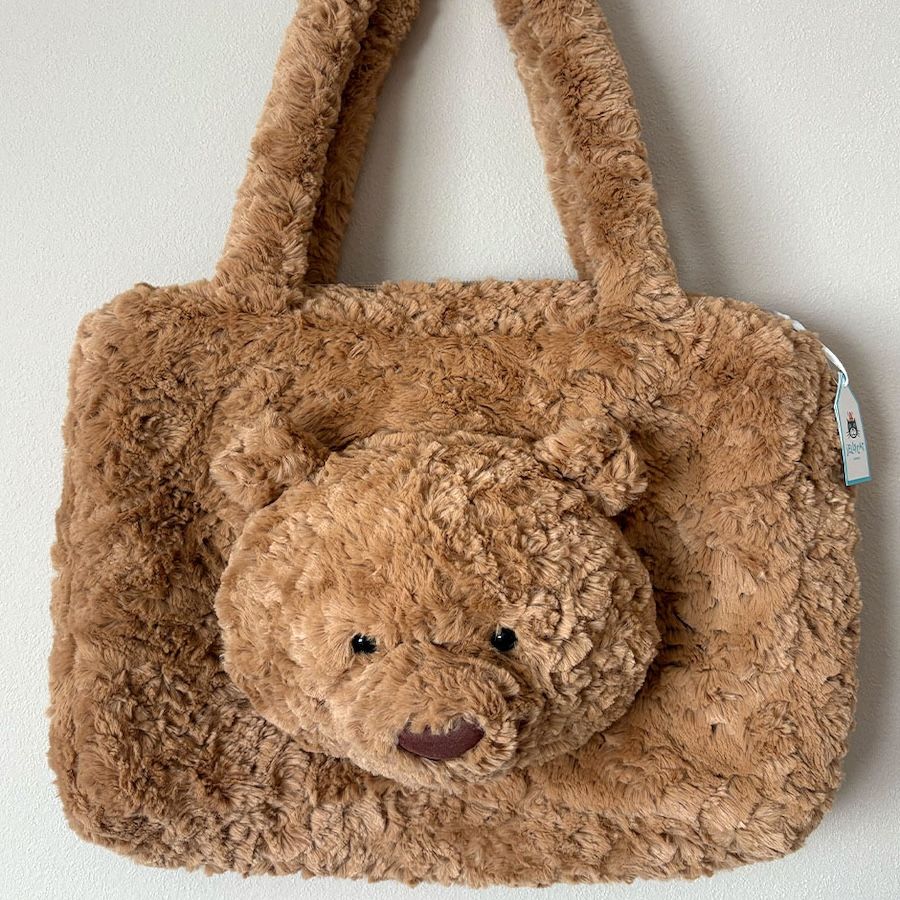 国内入手困難】JELLYCAT(ジェリーキャット)のクマバッグがふわもこで