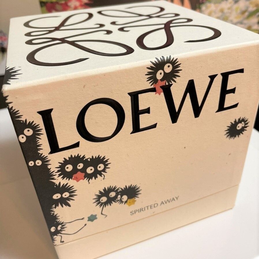 大注目コラボ！LOEWE×千と千尋の神隠し限定キャンドルが話題【BUYMA】