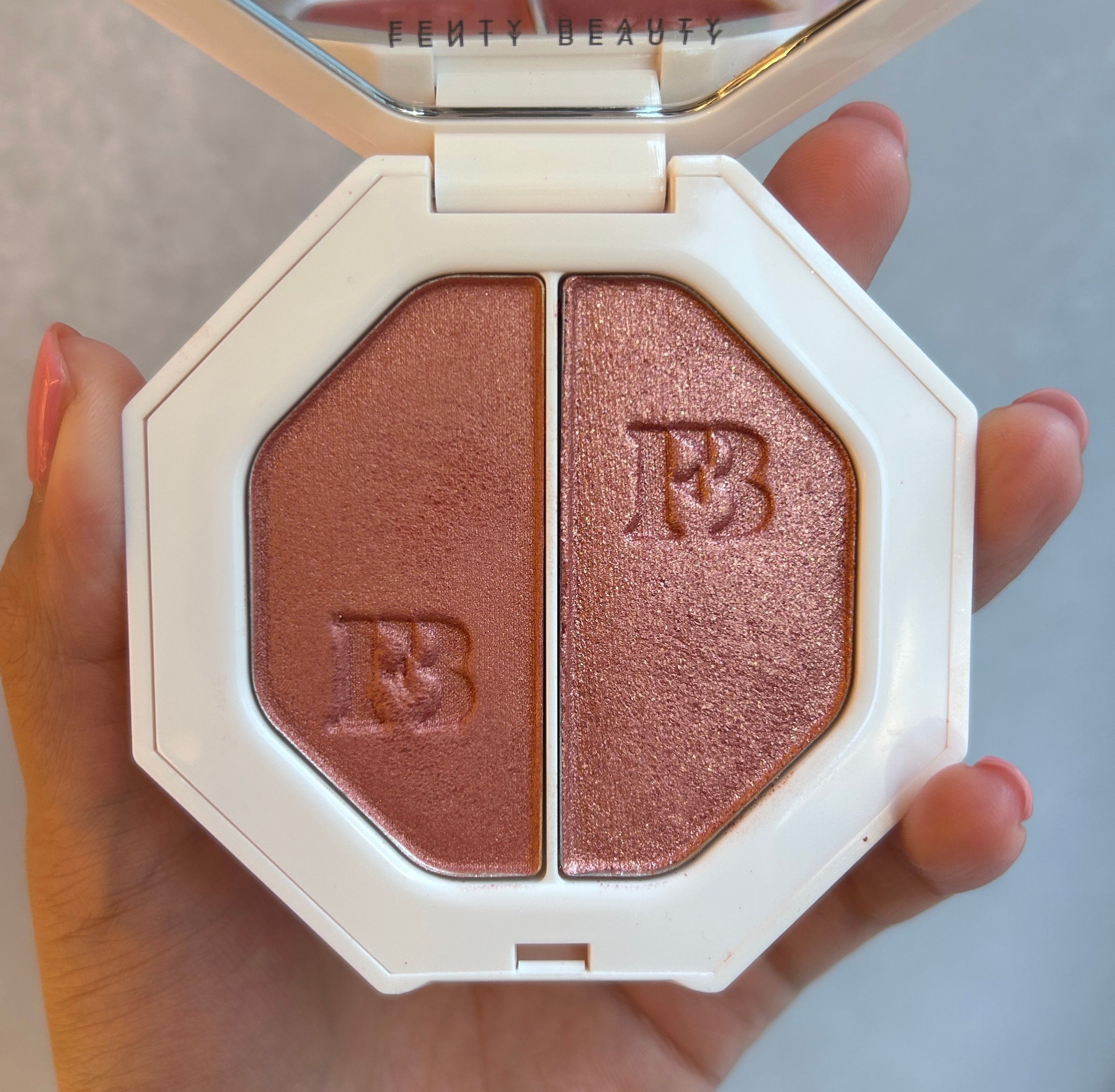 買ってよかったFenty Beauty(フェンティ ビューティー)のハイライト