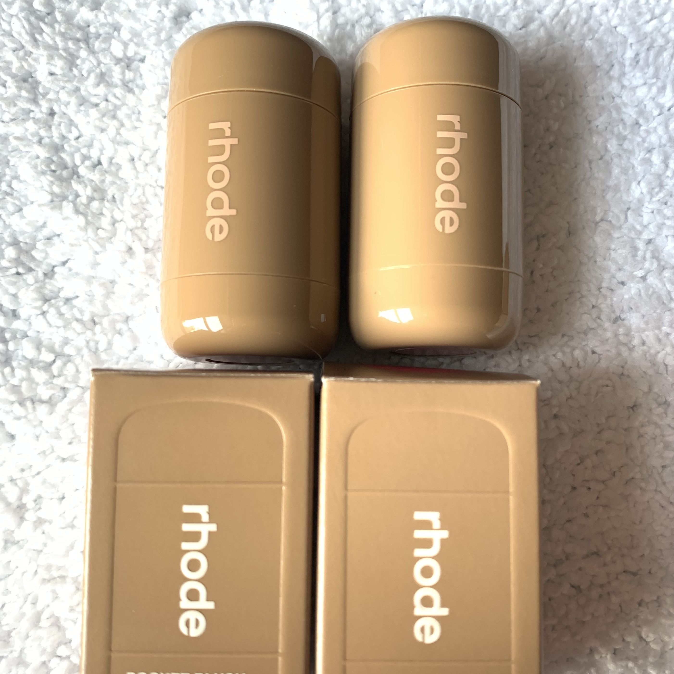 ヘイリーが手がけるrhodeから新作チーク「pocket blush」が登場【BUYMA】