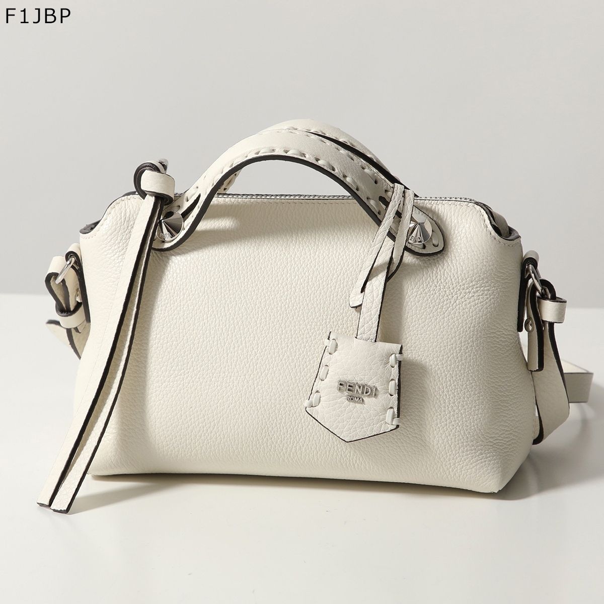 おしゃれな人はもう持ってる！FENDI(フェンディ)の『バイ ザ ウェイ