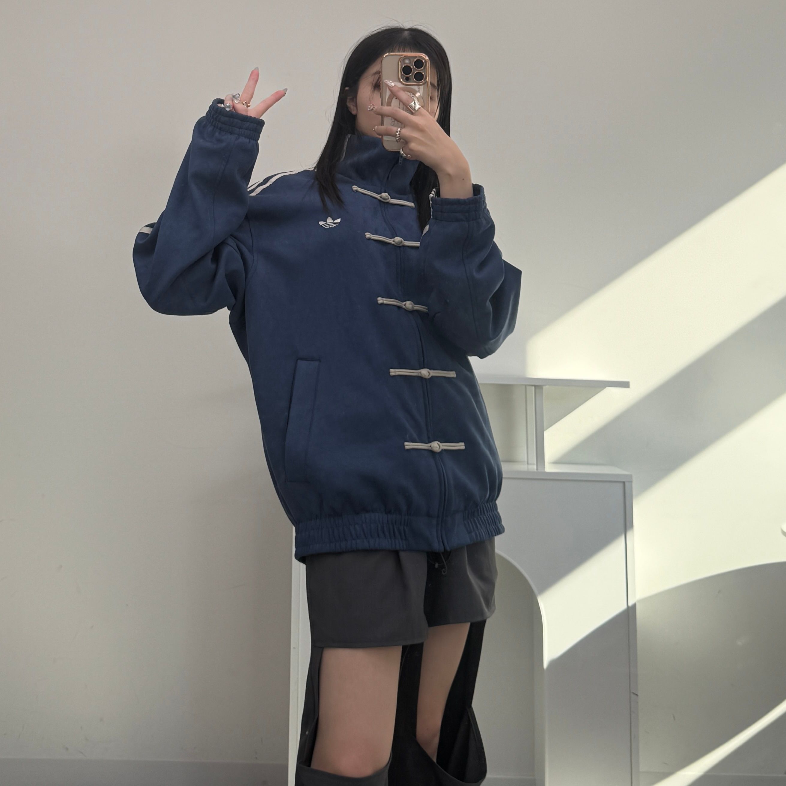 今話題の『中国adidas(アディダス)』♪超絶可愛い個性派ジャケットが