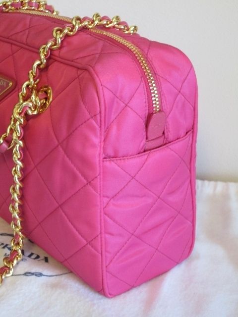 PRADAナイロンキルティング♪チェーンショルダー♪ピンクFUXIA (PRADA