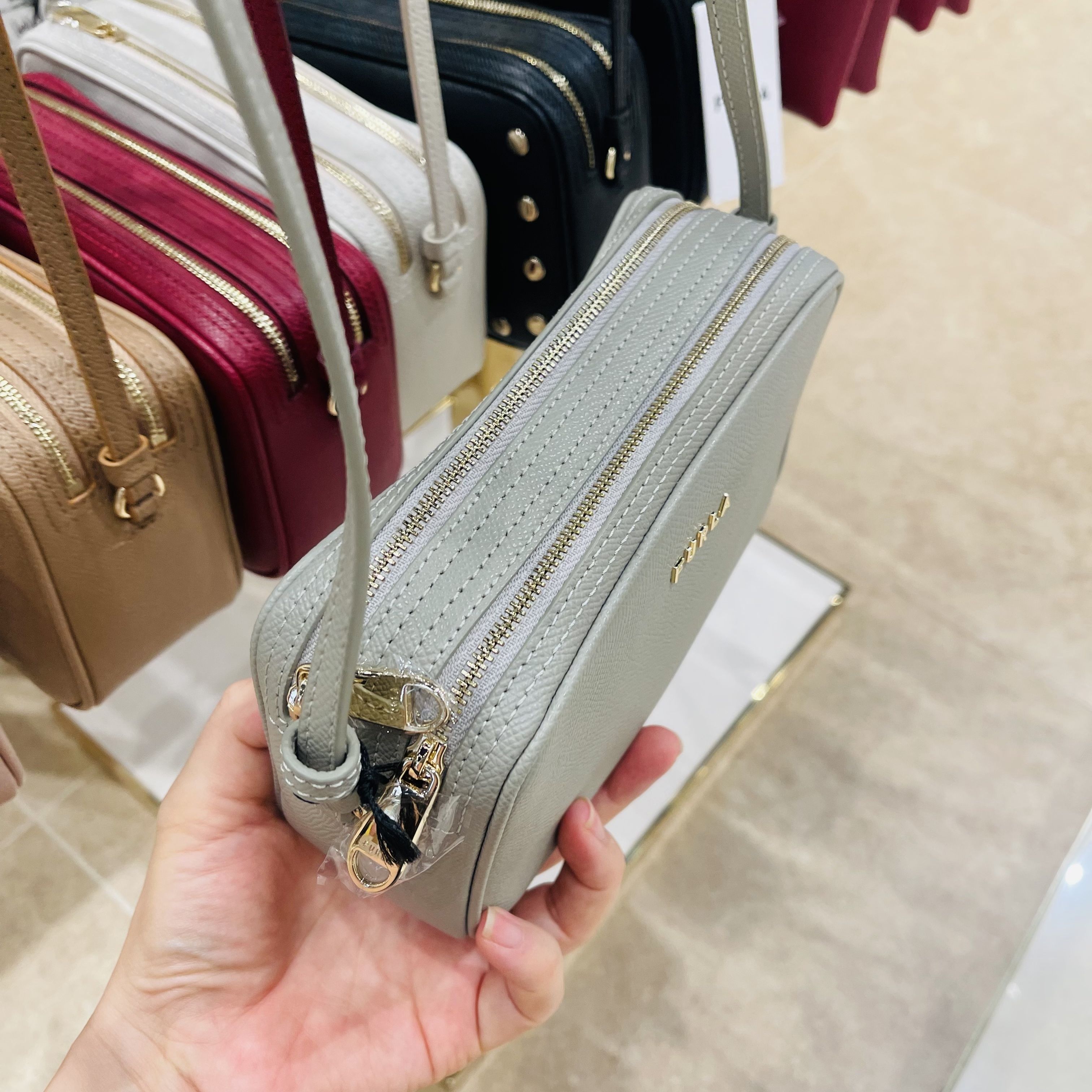 FURLA LILLI クロスボディ ダブルジッパー (FURLA/ショルダーバッグ