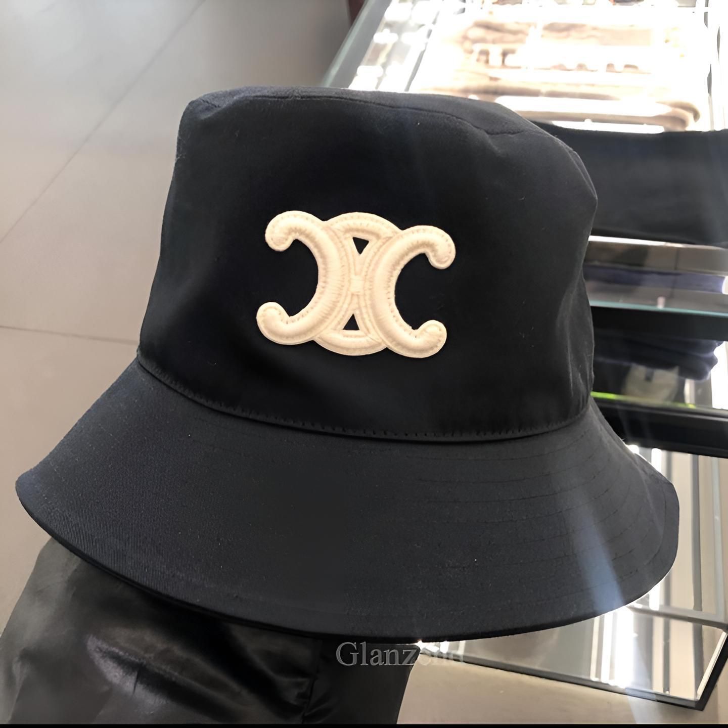 ☆大人気☆【CELINE】トリオンフ コットン バケットハット (CELINE