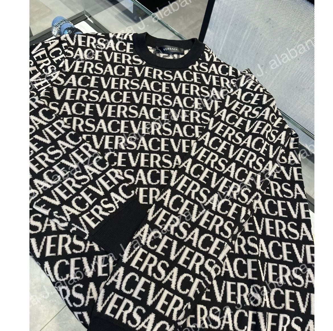 ヴェルサーチェ☆ロゴ長袖ニット (VERSACE/ニット・セーター